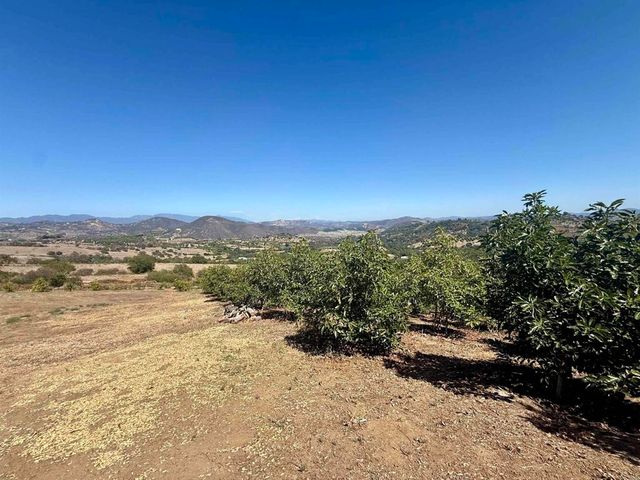 Hawks View Way, Fallbrook, CA 92028