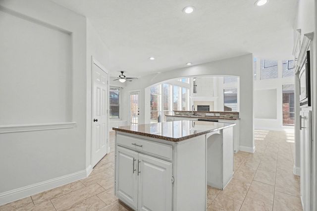 1930 Wind Lake Circle, Garland, TX 75040