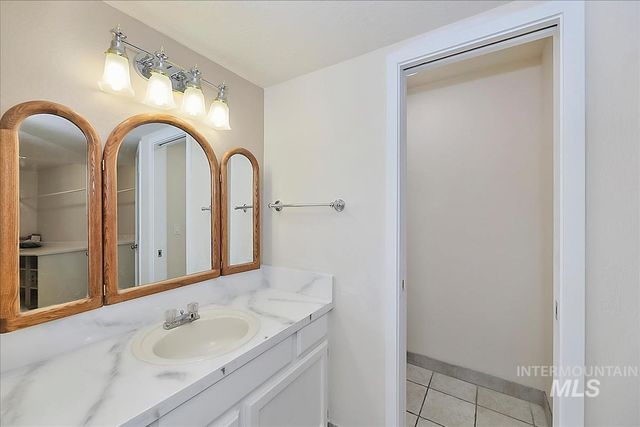 2804 W Sunrise Rim Rd, Boise, ID 83705