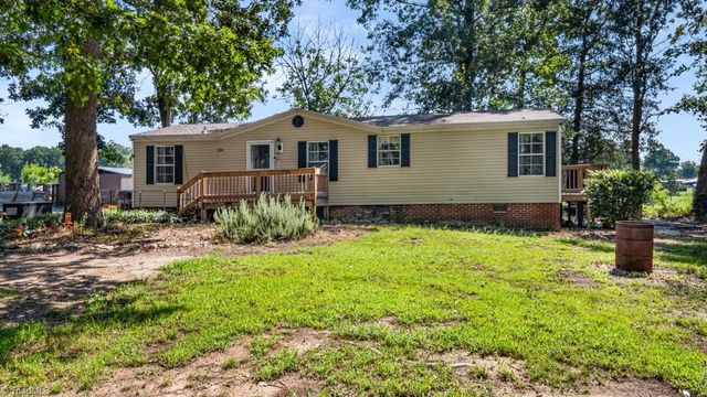 156 White Poplar Street, Ramseur, NC 27316