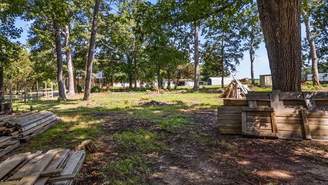 156 White Poplar Street, Ramseur, NC 27316
