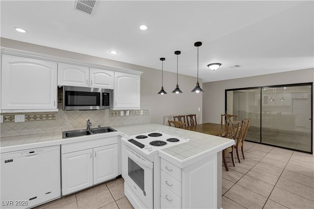 6500 Brushwood Lane, Las Vegas, NV 89107