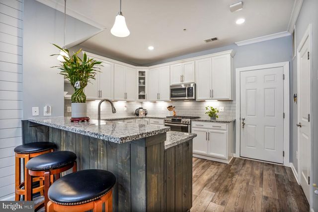 45127 KINCORA DR, Sterling, VA 20166