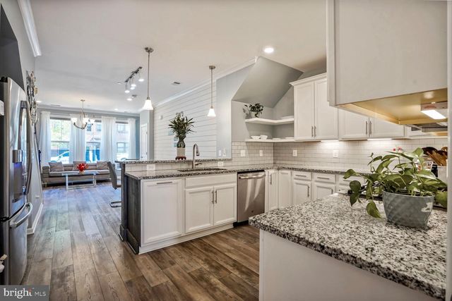 45127 KINCORA DR, Sterling, VA 20166