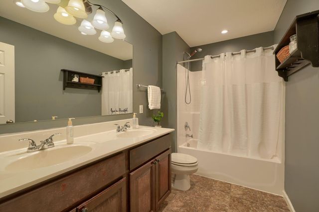 5436 Arrow Court, Canal Winchester, OH 43110