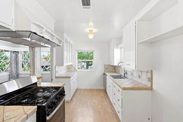 3153 Orange Avenue, La Crescenta, CA 91214