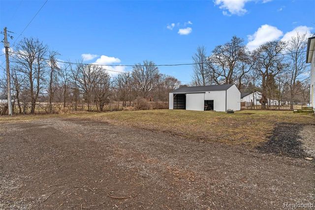 2010 W Willard Road, Clio, MI 48420