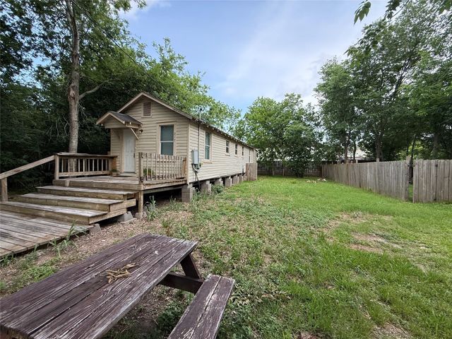 317 3rd Street, San Leon, TX 77539