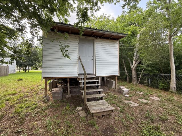 317 3rd Street, San Leon, TX 77539