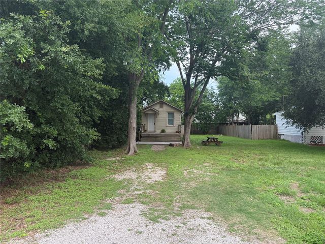 317 3rd Street, San Leon, TX 77539