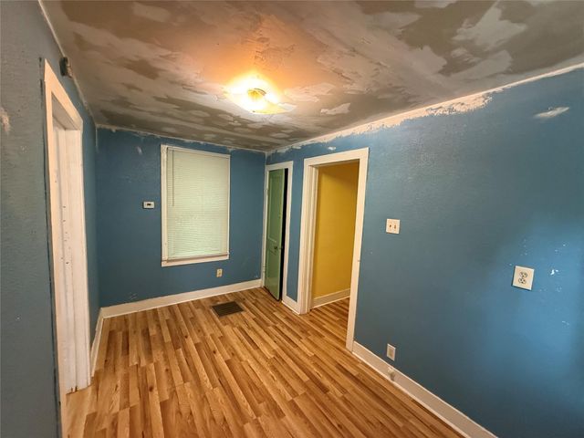 317 3rd Street, San Leon, TX 77539