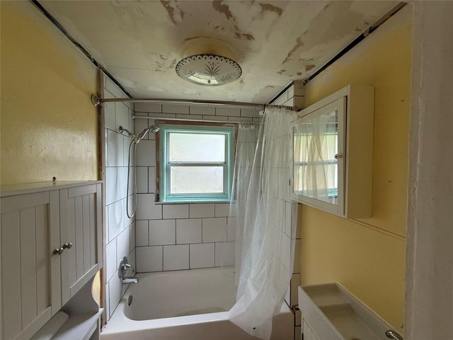 317 3rd Street, San Leon, TX 77539
