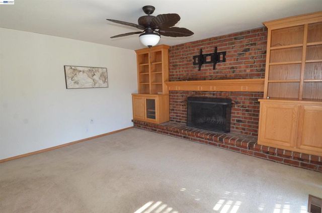 9415 Alcosta Blvd, San Ramon, CA 94583