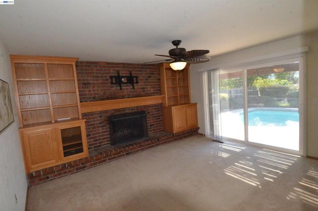 9415 Alcosta Blvd, San Ramon, CA 94583