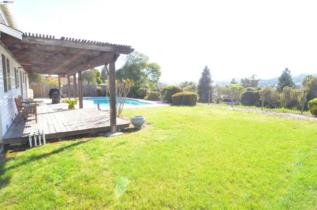 9415 Alcosta Blvd, San Ramon, CA 94583