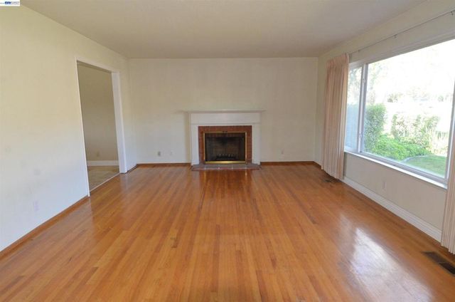 9415 Alcosta Blvd, San Ramon, CA 94583