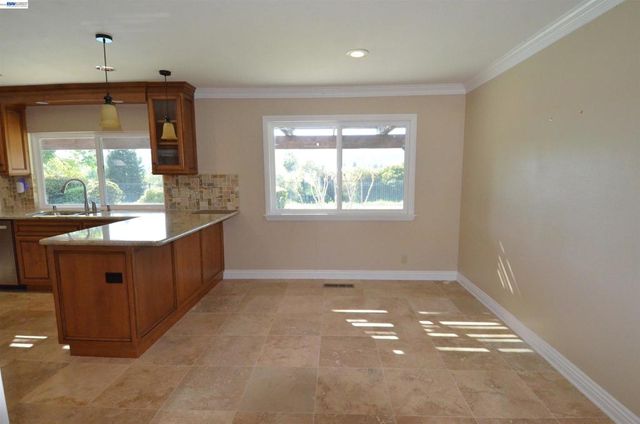 9415 Alcosta Blvd, San Ramon, CA 94583