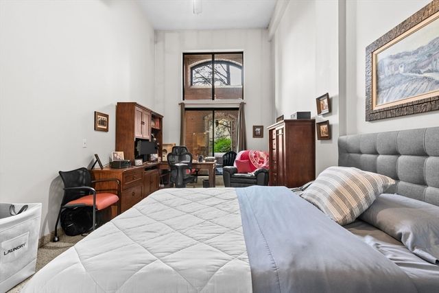 96 Old Colony Ave 112, Taunton, MA 02771