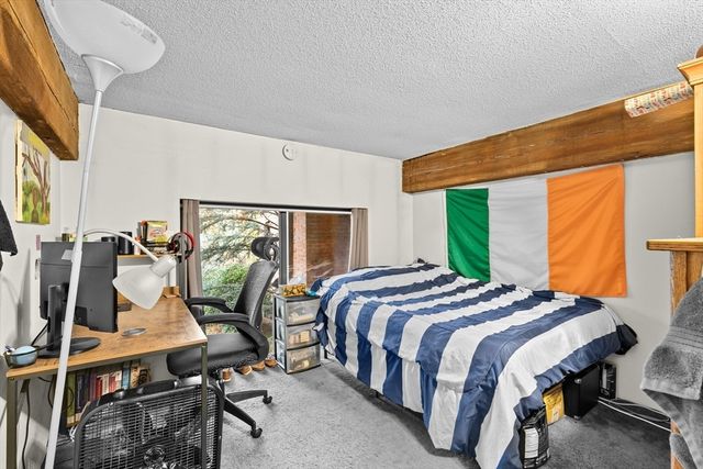 96 Old Colony Ave 112, Taunton, MA 02771