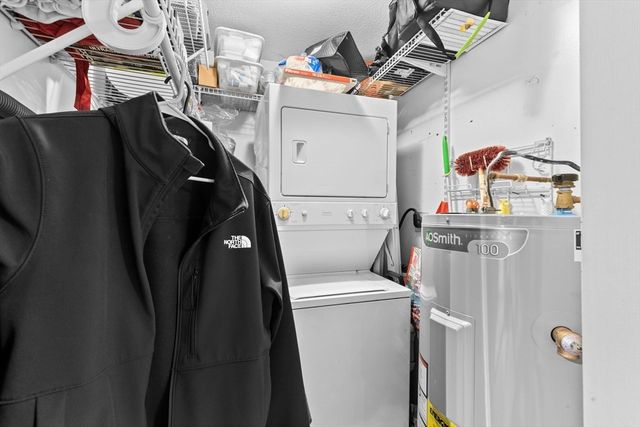 96 Old Colony Ave 112, Taunton, MA 02771