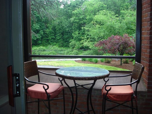 96 Old Colony Ave 112, Taunton, MA 02771