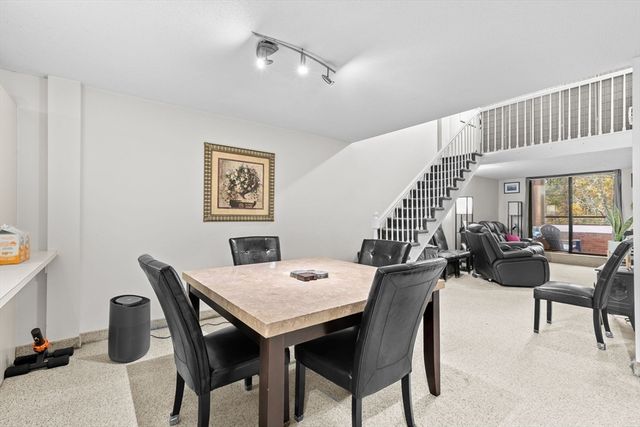 96 Old Colony Ave 112, Taunton, MA 02771