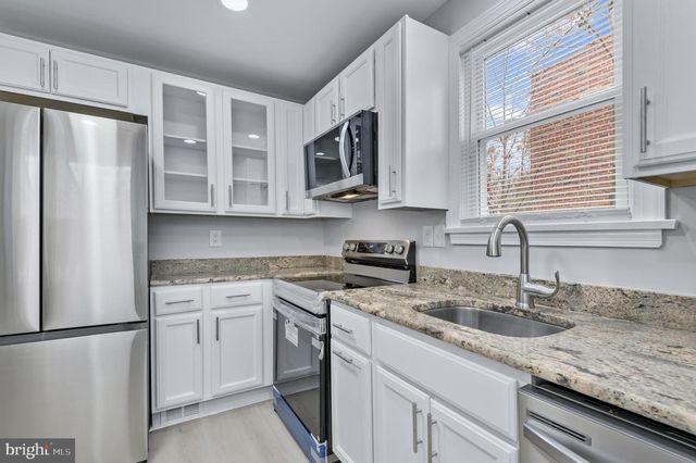 4929 HERRING RUN DR, Baltimore, MD 21214