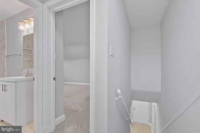 4929 HERRING RUN DR, Baltimore, MD 21214