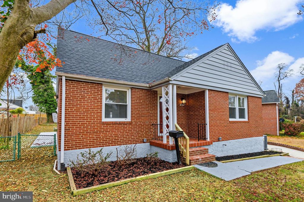 4929 HERRING RUN DR, Baltimore, MD 21214