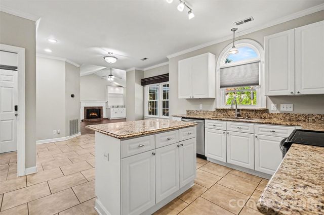 4112 Deerfield Drive NW, Concord, NC 28027