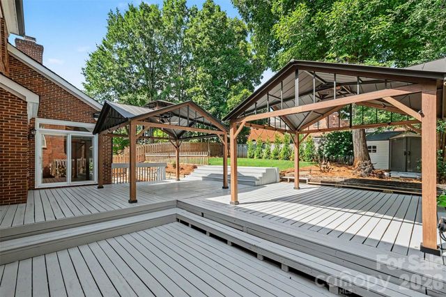 4112 Deerfield Drive NW, Concord, NC 28027