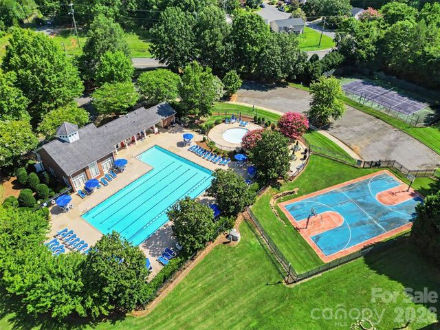 4112 Deerfield Drive NW, Concord, NC 28027