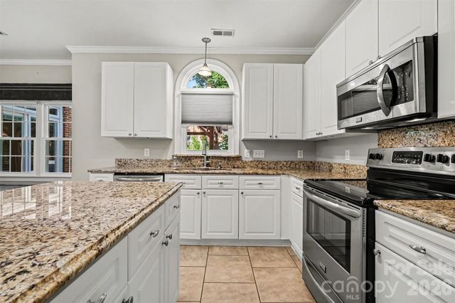 4112 Deerfield Drive NW, Concord, NC 28027