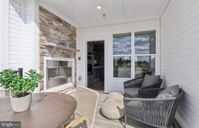 2063 HENSON NORRIS ST, Rockville, MD 20850