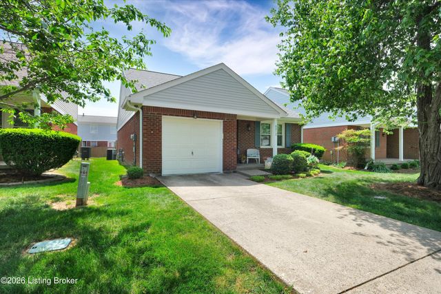 8802 Doe Run Ct, Louisville, KY 40242