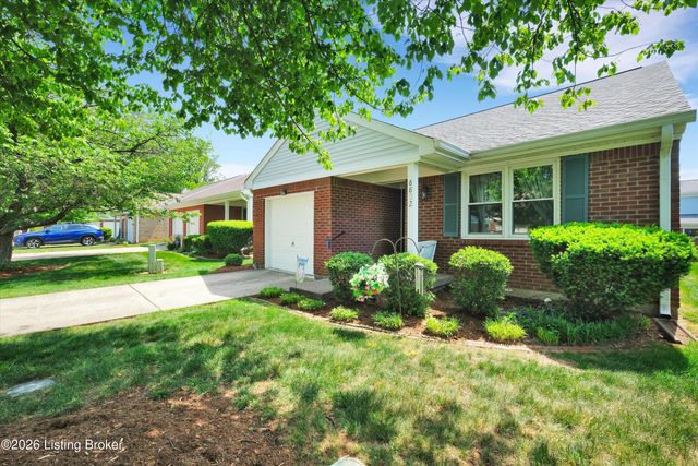 8802 Doe Run Ct, Louisville, KY 40242