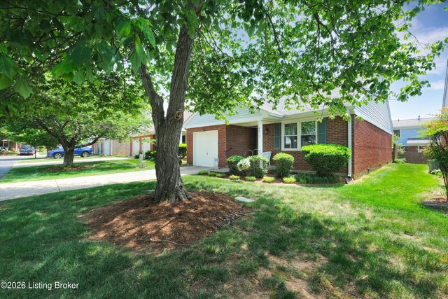 8802 Doe Run Ct, Louisville, KY 40242