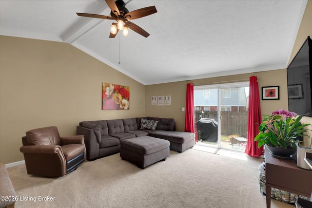 8802 Doe Run Ct, Louisville, KY 40242