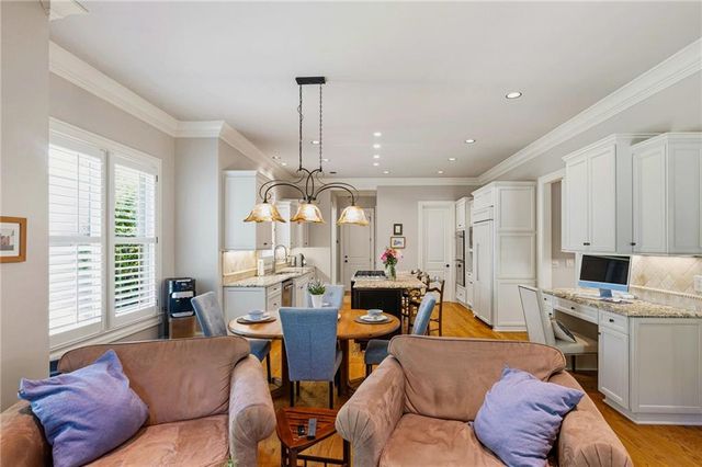 214 Shadowlawn Road SE, Marietta, GA 30067
