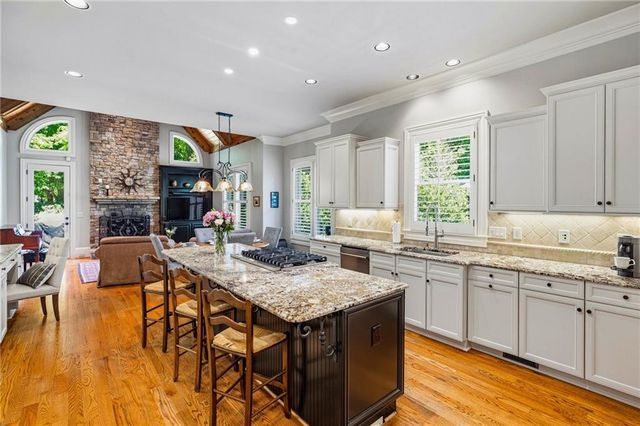 214 Shadowlawn Road SE, Marietta, GA 30067