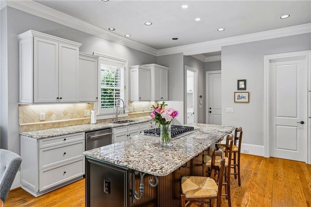214 Shadowlawn Road SE, Marietta, GA 30067