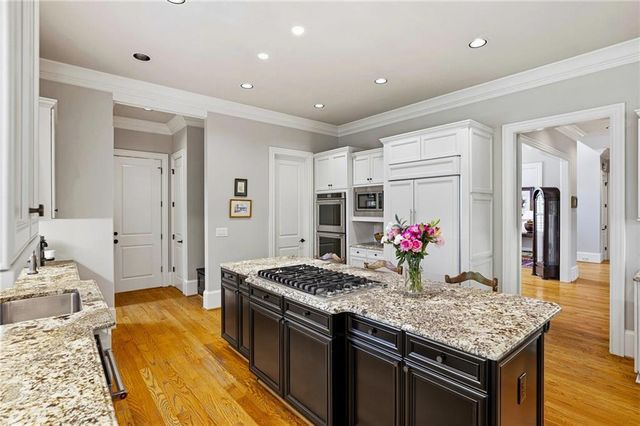 214 Shadowlawn Road SE, Marietta, GA 30067