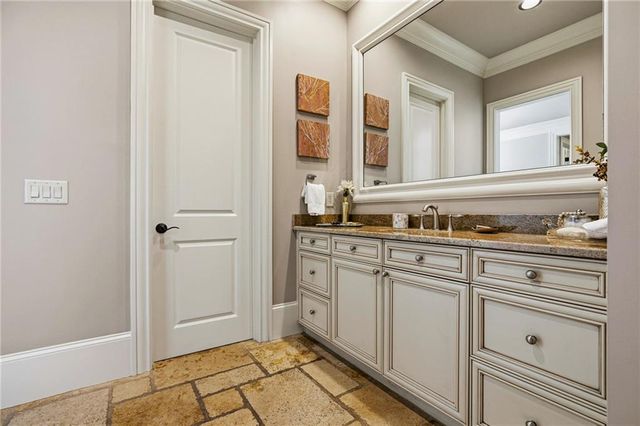 214 Shadowlawn Road SE, Marietta, GA 30067