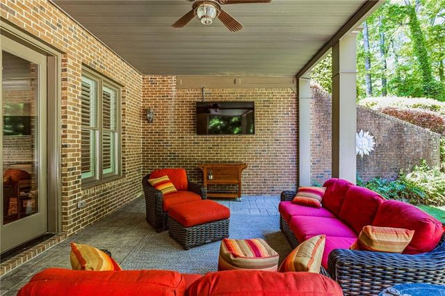 214 Shadowlawn Road SE, Marietta, GA 30067