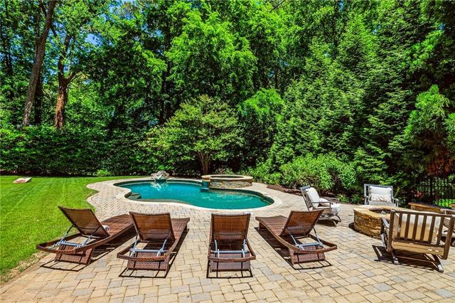 214 Shadowlawn Road SE, Marietta, GA 30067