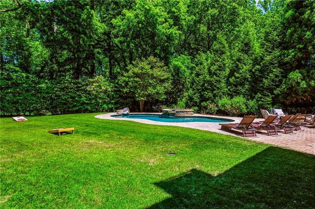 214 Shadowlawn Road SE, Marietta, GA 30067