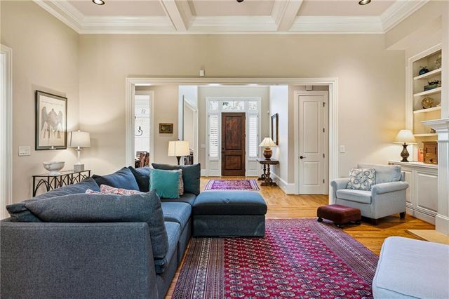 214 Shadowlawn Road SE, Marietta, GA 30067