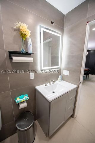 5738 W Hallandale Beach Blvd, West Park, FL 33023