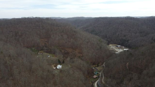 271 Blue Bird Lane, Hyden, KY 41749