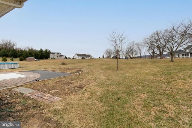 57 KAPALUA CT, Martinsburg, WV 25403